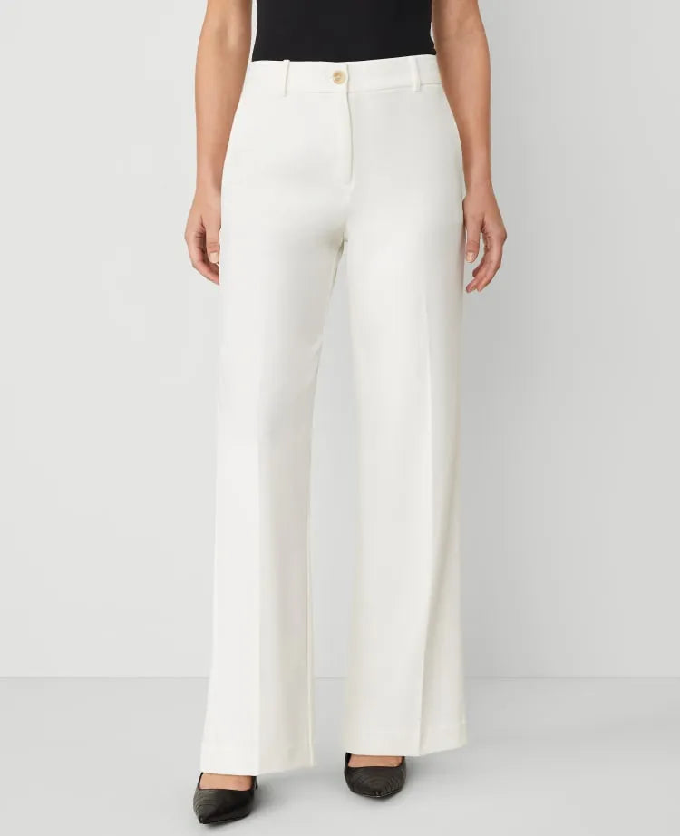 The Petite Wide-Leg Pant — Curvy Fit