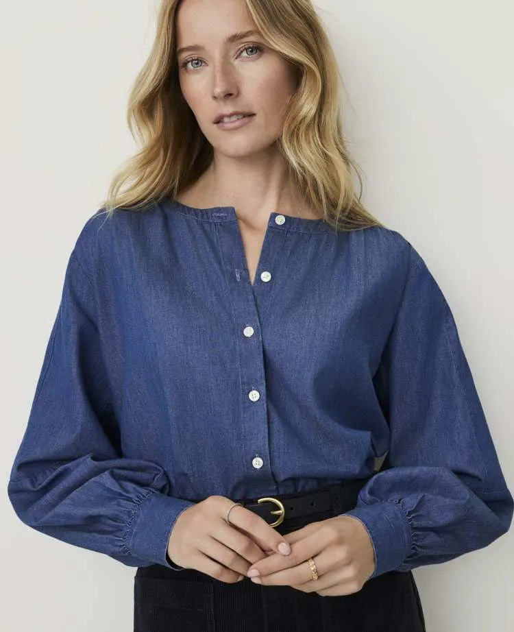Weekend Crew Neck Blouse in Chambray