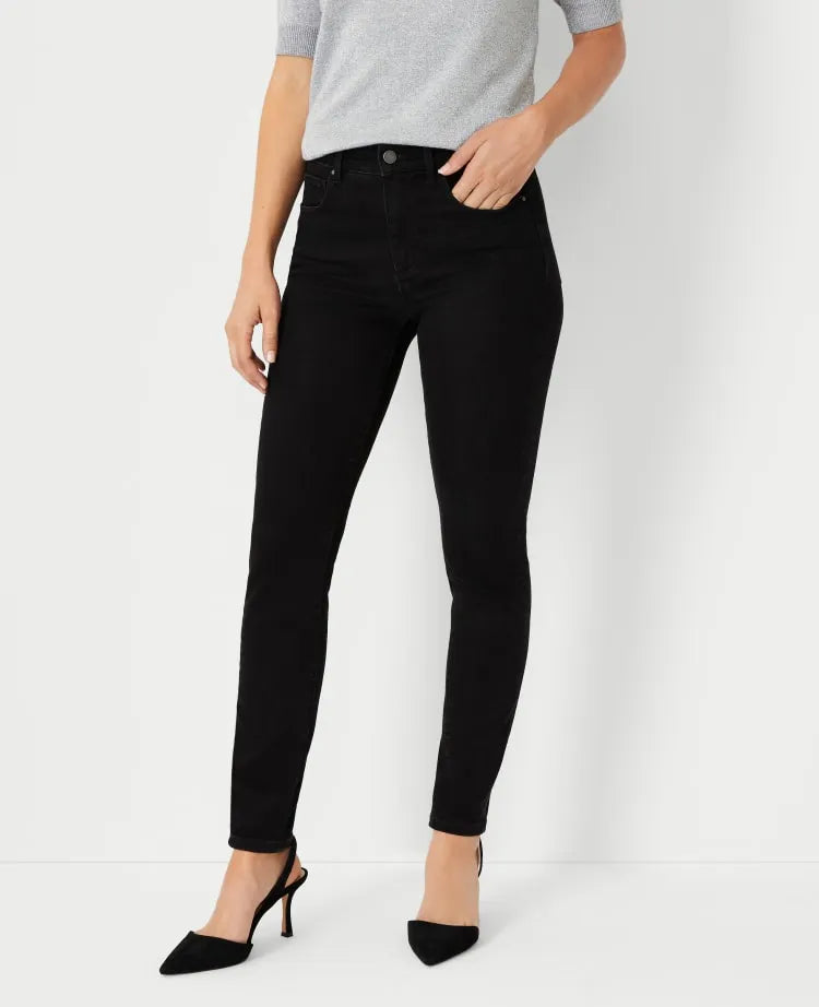 Petite Mid Rise Skinny Jeans in Jet Black Wash
